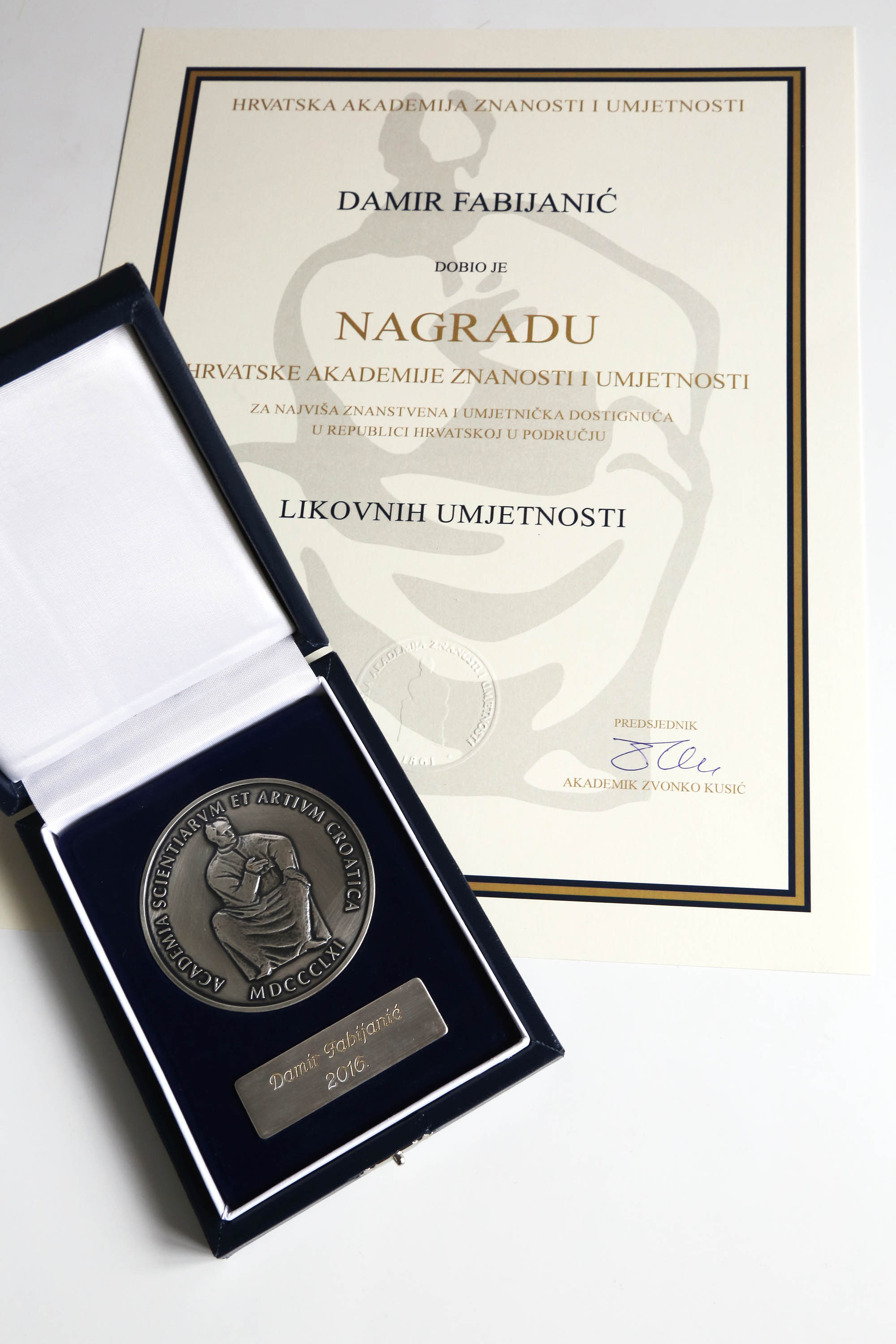 Nagrada Hrvatske akademije znanosti i umjetnosti za područje likovne umjetnosti 2016.